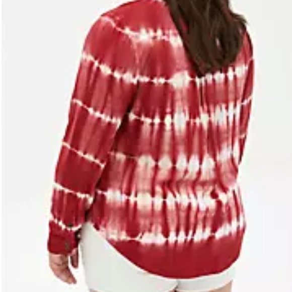 Torrid 2X Shirt Red/White Tie Dye Button Up Front Twill Top Plus Size Blouse NWT - Picture 2 of 4